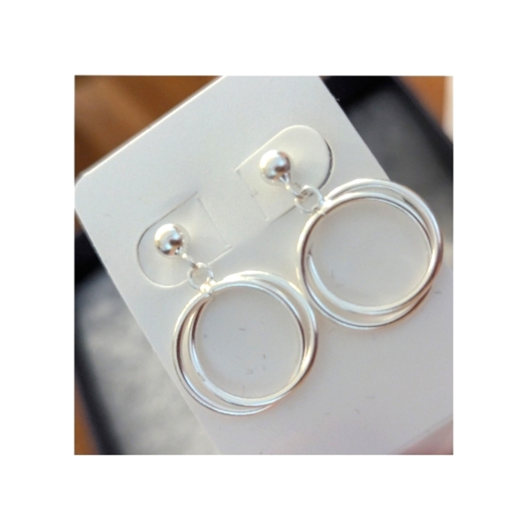 Sterling Silver Earring - Picture 3 of 6